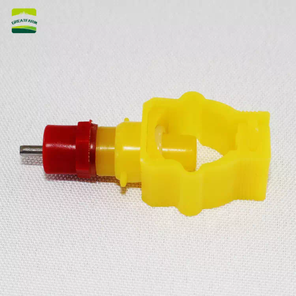 Nipple drinker for chicken farm