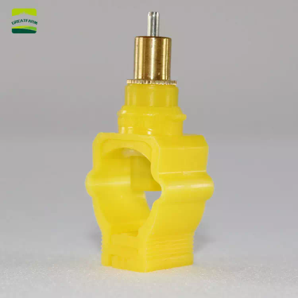 Nipple drinker for chicken farm