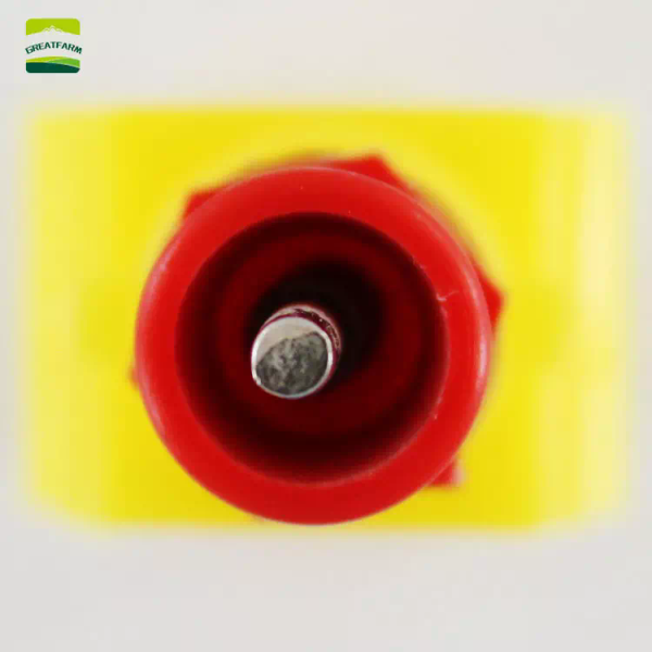 Nipple drinker for chicken farm